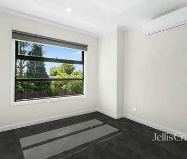 Stylish townhouse - Photo 4