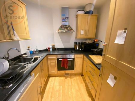 1 bedroom flat to rent - Photo 5