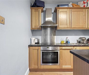 2 bedroom flat in Gloucester Place - Photo 1