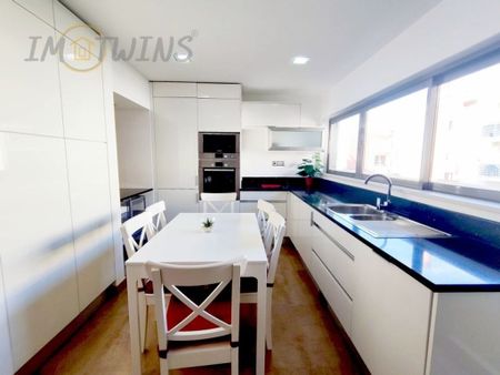 4 bedroom luxury Flat for rent in Zona Ribeirinha, Portimão, Distrito de Faro - Photo 5