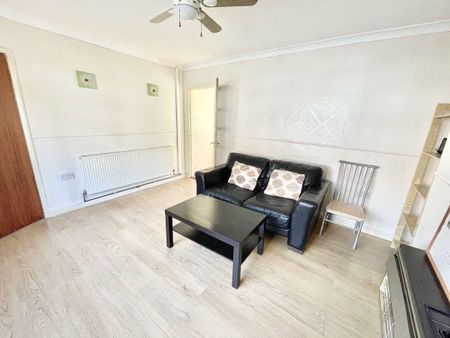 Austrey Avenue, Lenton Abbey, NG9, Property for rent - Photo 2