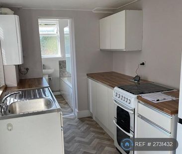 3 bedroom terraced house to rent - Photo 4