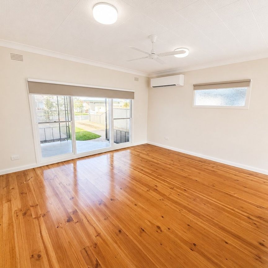3 BEDROOM HOME IN PRIME LOCATON - Photo 1