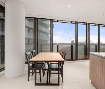 Fully Furnished I Grand 3-Bed in Infinity - Photo 4