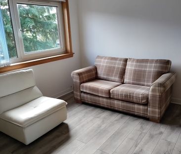 1 Bed Flat, Meadowfield Court, EH8 - Photo 4