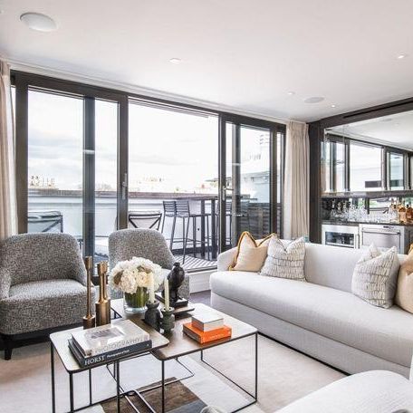 3 bedroom apartment to rent - Photo 1