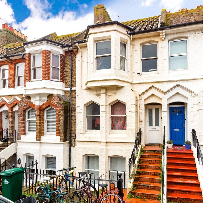 4 bedroom maisonette to rent - Photo 1
