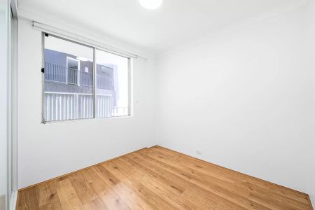 Apartment with 3 bedrooms, 2 bathrooms & parking for 1 car - Photo 3