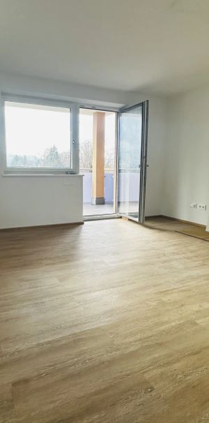 Top-sanierte 2-Zimmer-Wohnung mit Garten am nördlichen Stadtrand von Salzburg - Photo 1