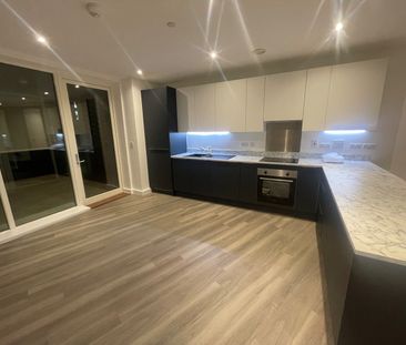 Room in a Shared Flat, Amour Court, NW10 - Photo 5