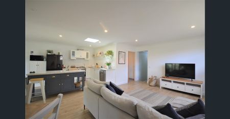 FULLY FURNISHED - CONTACT AGENT FOR AVAILABILITY!! - Photo 2