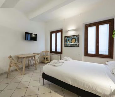 Via dell'Ariento, Florence, Tuscany 50123 - Photo 2