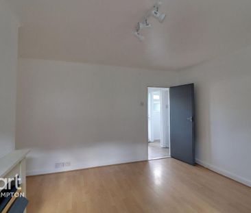 4 bedroom terraced house to rent - Photo 1