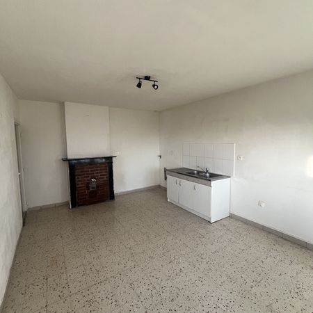 Location Maison 2 pièces 40m² PREUX AU BOIS 59288 - Photo 3