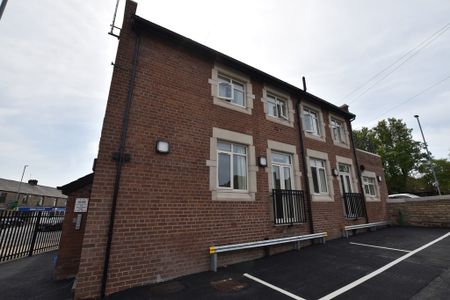 Belmont Road, Bolton - Photo 2