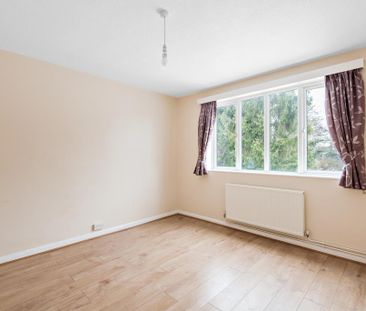 4 bedroom detached house to rent - Photo 3