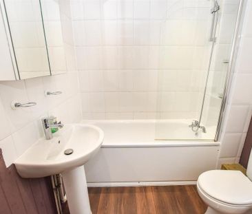 2 bedroom terraced house to rent - Photo 6