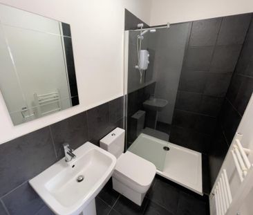 9 bedroom semi-detached house to rent - Photo 4