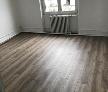 Location Appartement 4 pièces 79m² DECINES CHARPIEU 69150 - Photo 5