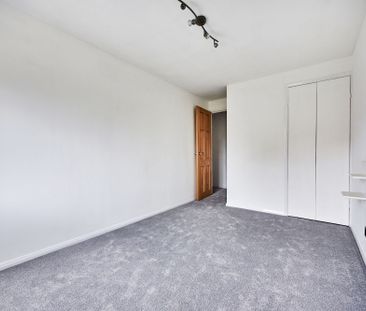 Available unfurnished from 12/12/2025 - Photo 5