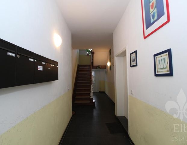 Willkommen im Szeneviertel Buckau! Ruhige 2 Raumwohnung mit Tageslichtbad ab sofort frei - Photo 1