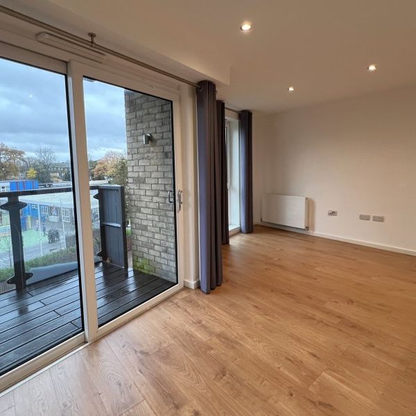 Garfield Road, Addlestone - 2 bedrooms Property for lettings - Seymours - Photo 1