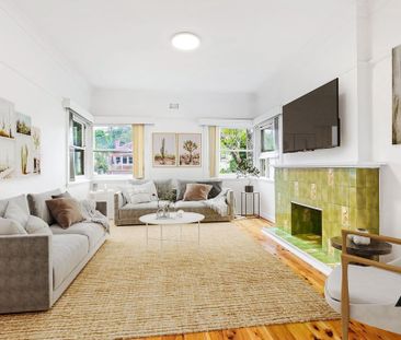 Charming 4-Bedroom Home in Hunters Hill - Your Perfect Family Retreat! - Photo 3