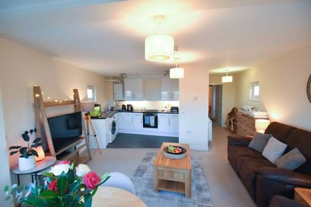 Seaside, Eastbourne, BN22 7RJ - Photo 3