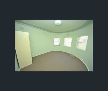 FULL BRICK HOUSE - Photo 2