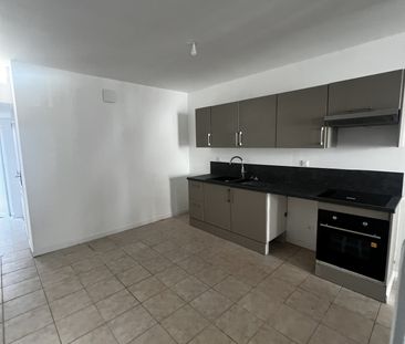 Location Maison 4 pièces 76m² TOURCOING 59200 - Photo 2