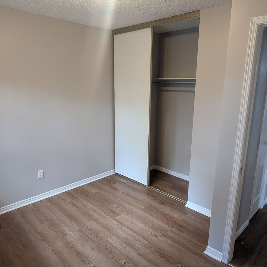 For Lease - 24 Hodgins Avenue, Georgina, Ontario - Photo 1