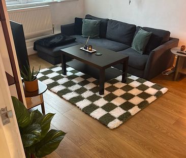 £750 PCM, Spacious One Bedroom First Floor Flat in Custom House, Do... - Photo 1