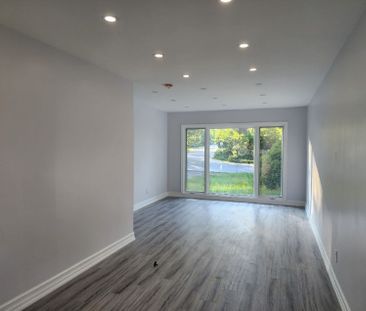 For Lease - 812 Tanager Avenue, Burlington, Ontario - Photo 4