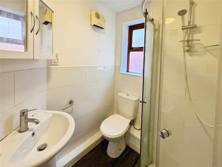 1 bedroom property to rent - Photo 5