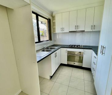 Freshly Painted 3 Bedroom Home - Photo 1