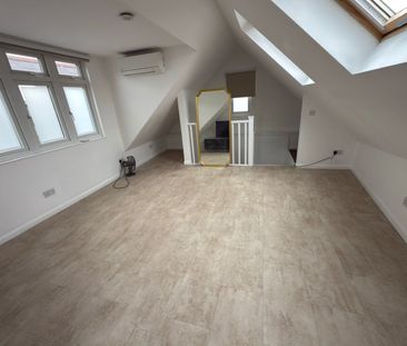 1 Bed Semi-Detached House, Pymmes Mews, N13 - Photo 3