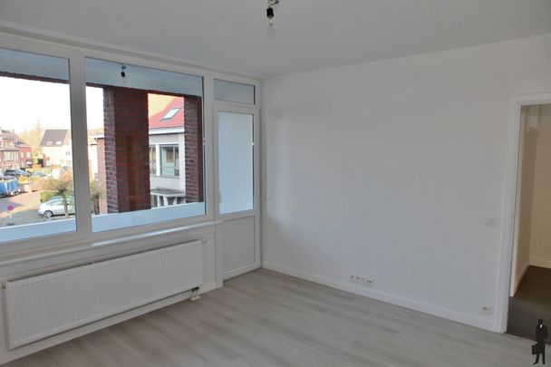 Totaal gerenoveerd appartement met uitzonderlijke ligging in Brasschaat centrum - Photo 1