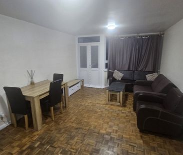 2 Bed Flat, Redbridge Lane East, IG4 - Photo 1