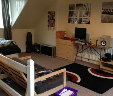 Excellent 4 Double bed, Kirkstall Rd, Sharrowvale, Sheffield 11 - Photo 6