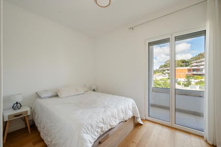 2 Bedroom Apartment with parking, Estoril, Cascais - Photo 5