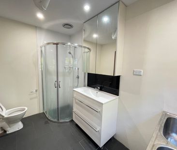 Carlingford Exquisite 4 Bedroom Family Home for Lease - Photo 4