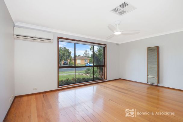 26 Mayfair Drive, Wodonga - Photo 1