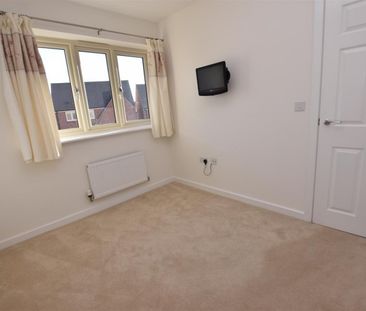 4 BED Detached house To rent - Photo 5