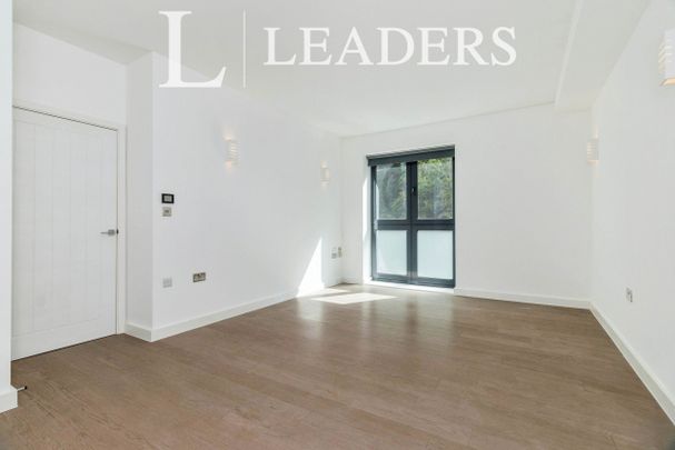 2 bedroom apartment to rent Vista House, Lincoln Road, Dorking, RH4 - Photo 1