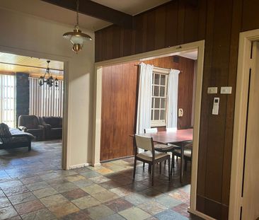 Quirky Home with lots to offer in Elizabeth North - Photo 5