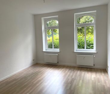 Nach Sanierung! 4 Zimmer im Erdgeschoss! Gasheizung mit Wärmepumpe!... - Photo 1