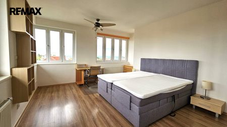 Pronájem bytu 2+kk v osobním vlastnictví 59 m², Praha 6 - Řepy - Photo 5