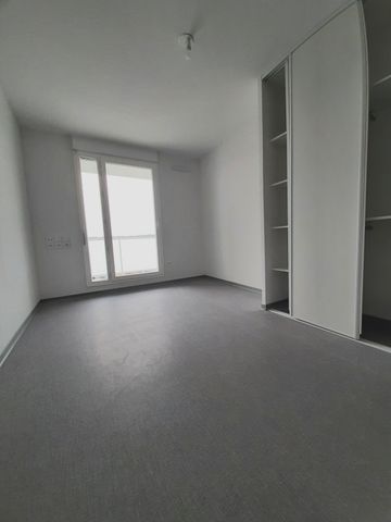 Location Appartement 1 pièce 18m² NIMES 30000 - Photo 2