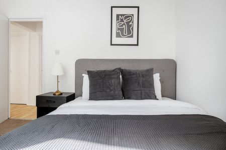 Fountain Court, Lafone St - Photo 5