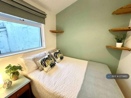 7 bedroom terraced house to rent - Photo 5